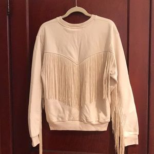 Never worn Levi’s one-of-a-kind sweater with fringe - cream, size S.